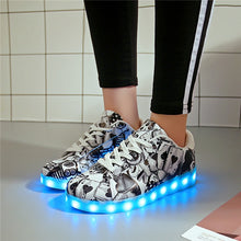 Load image into Gallery viewer, 7ipupas 11 Colors Unisex Led shoes Fashion couple led luminous sneakers Zapatos Hombre Led Light Shoe kids boy girl glowing shoe